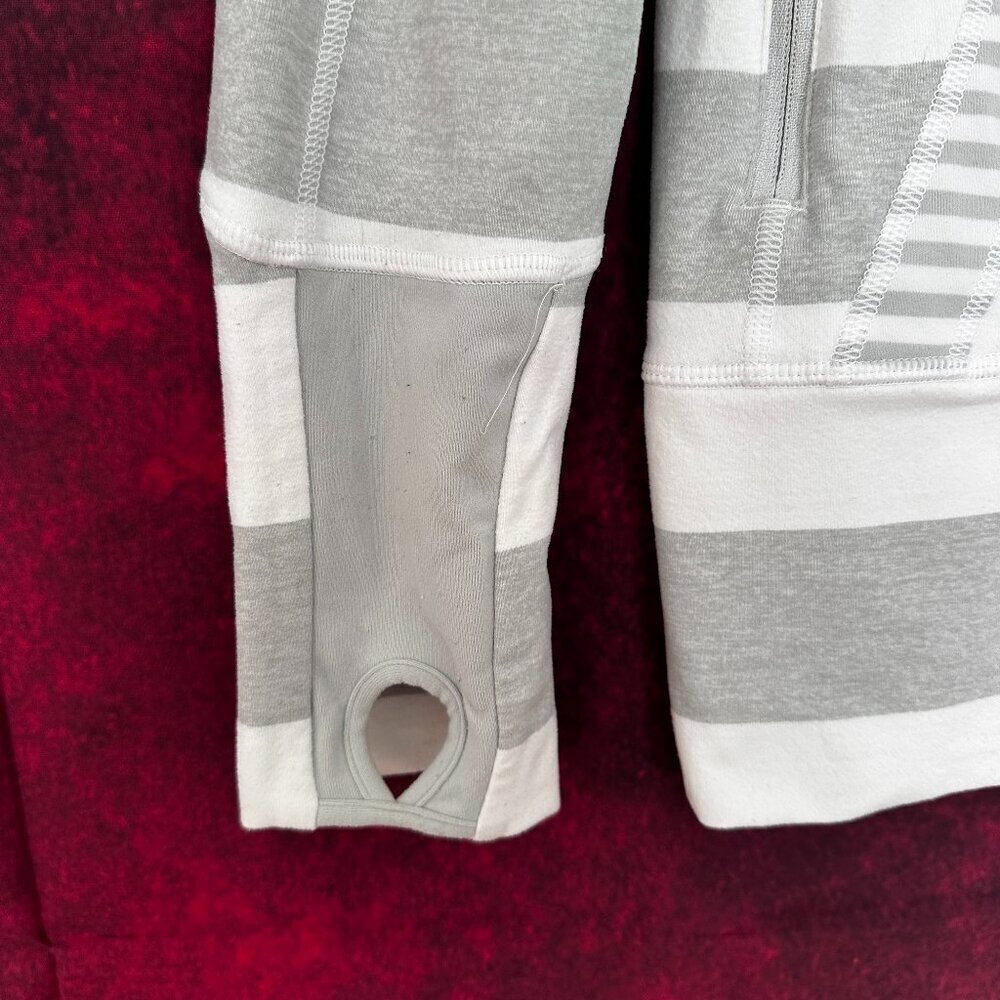LULULEMON ATHLETICA WOMENS STRIDE HIGH NECK JACKET WHITE GRAY STRIPES, 6 - Picture 6 of 16